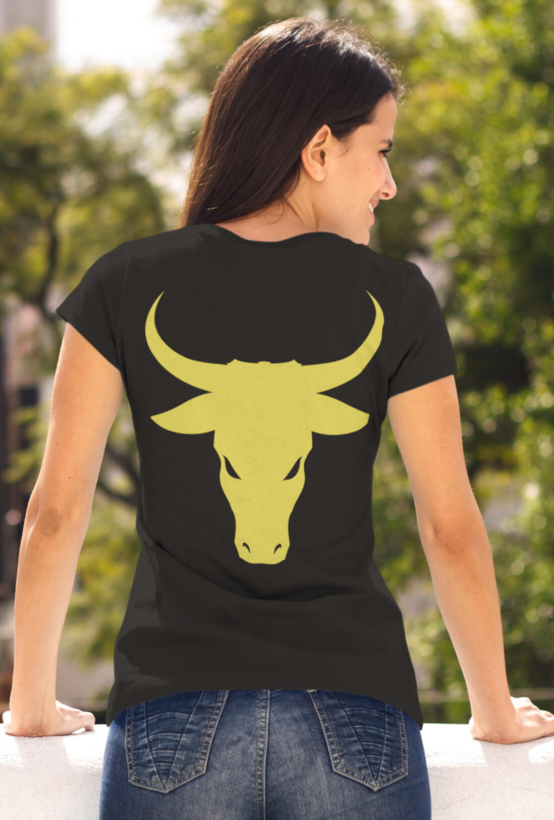 Bull Women's Back Printed T-Shirt
